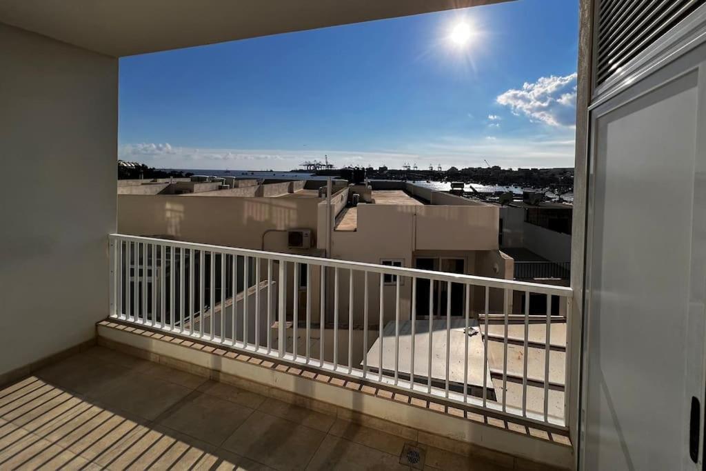 Viewline Seaview Modern 3 Bedroom Apartment 马尔萨什洛克 外观 照片