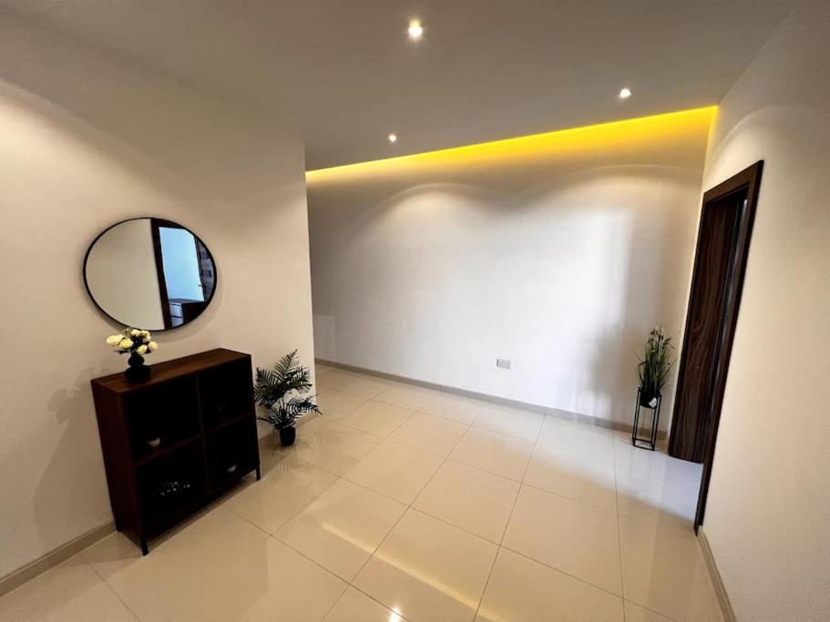 Viewline Seaview Modern 3 Bedroom Apartment 马尔萨什洛克 外观 照片